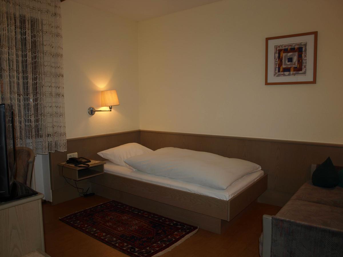 Hotel Astoria Bergrheinfeld Eksteriør bilde